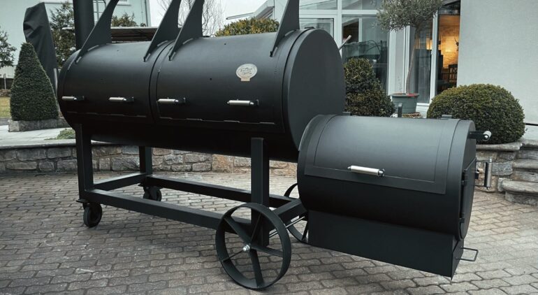 Barcue grillező, egyedi grillező készítése - Lukács Vas referencia