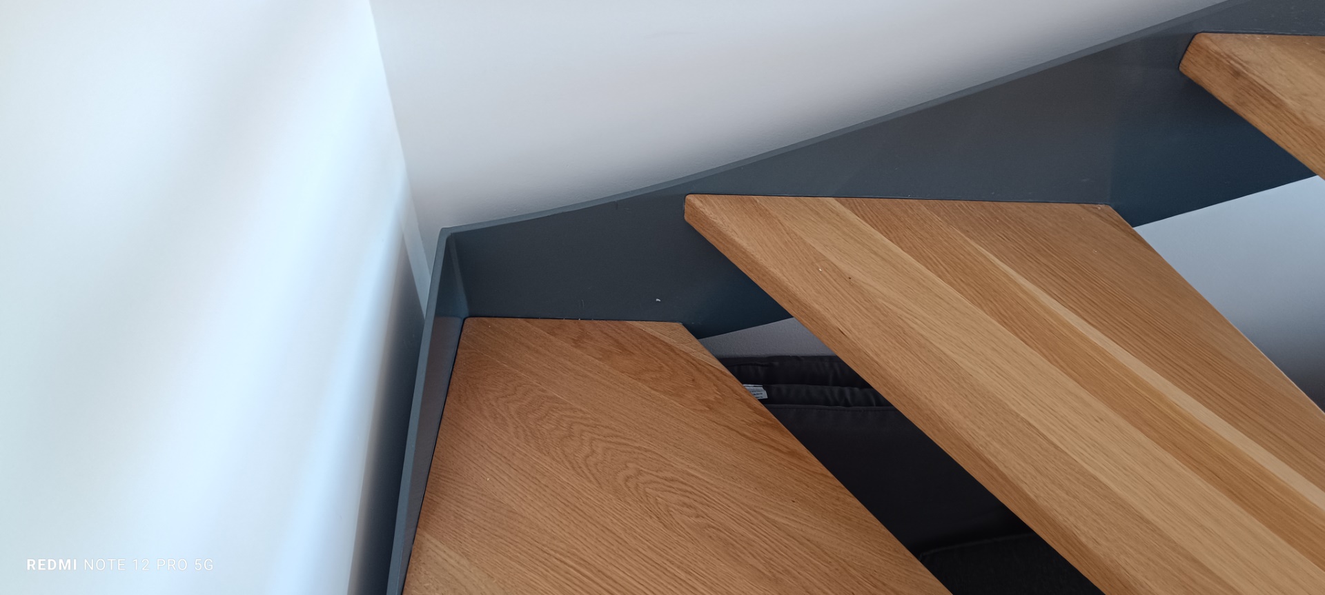 Fémszerkezetes lépcső kivitelezés Szekszárd - Lukács Vas